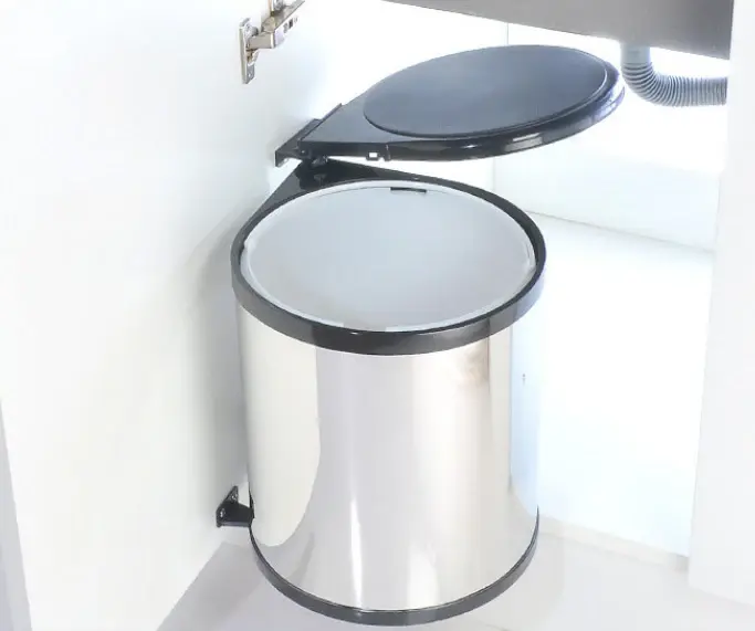 2_28cea458-51f7-4957-a7d0-63a1e25c419a (1) waste bin in thrissur, kerala